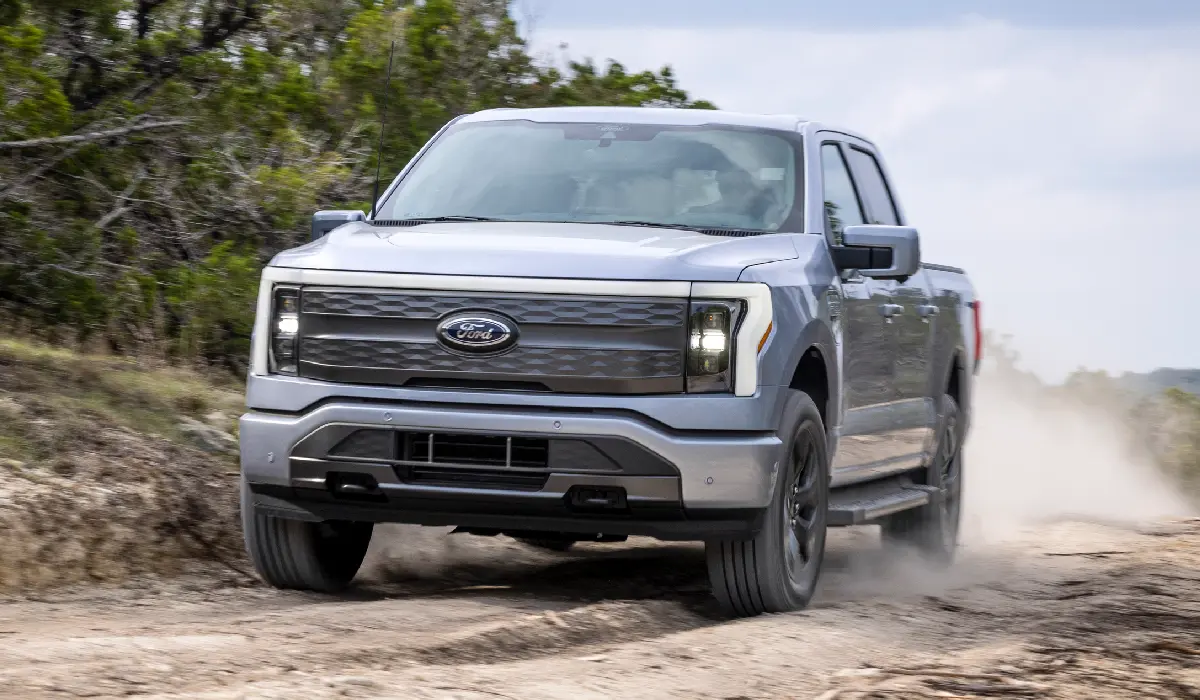 Ford - F-150 Lightning Platinum - Pick-up Truck for Rent - Preowned Electric Pick-up Truck - Exclusive Concierge Club.webp